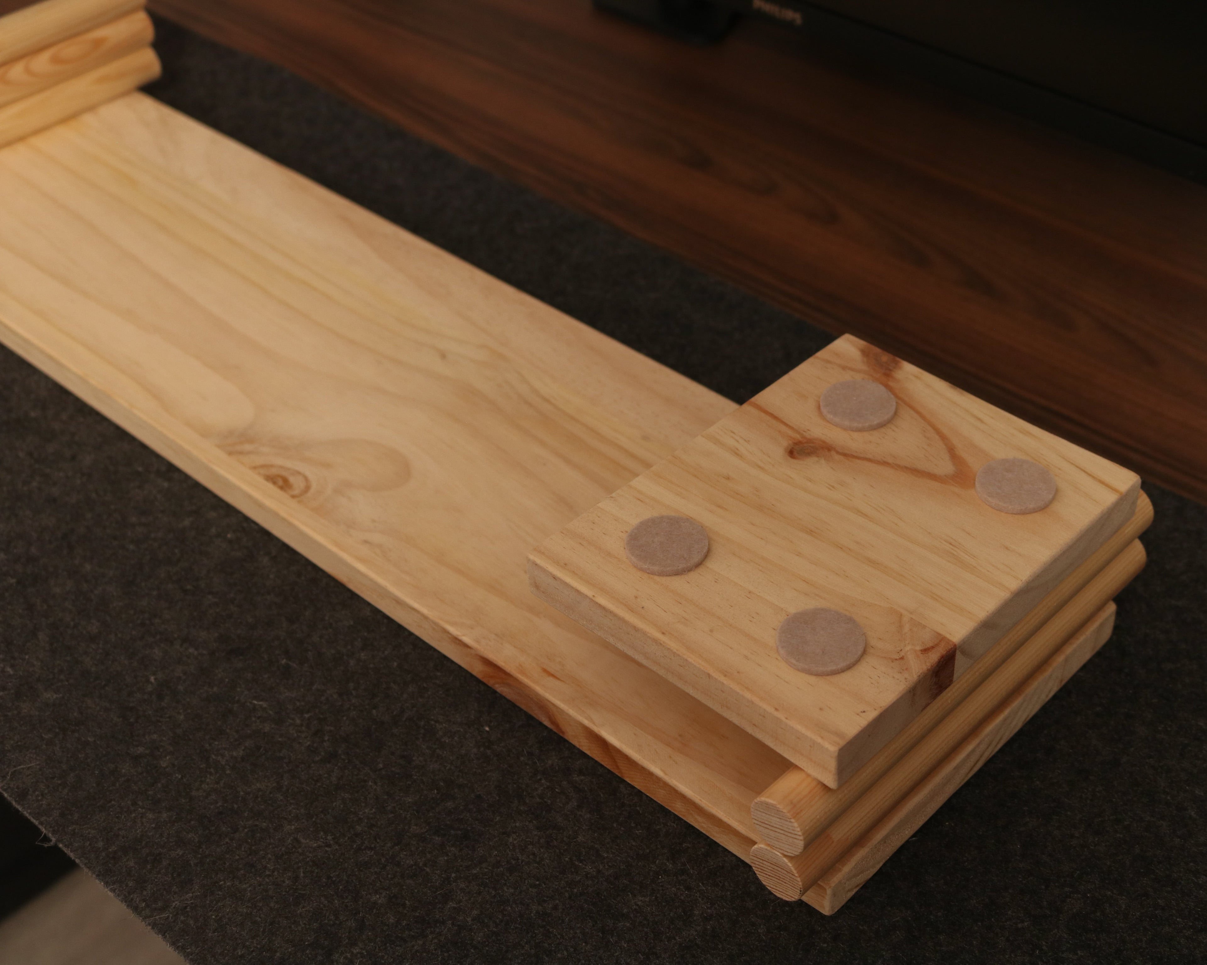 Soporte para monitor de madera